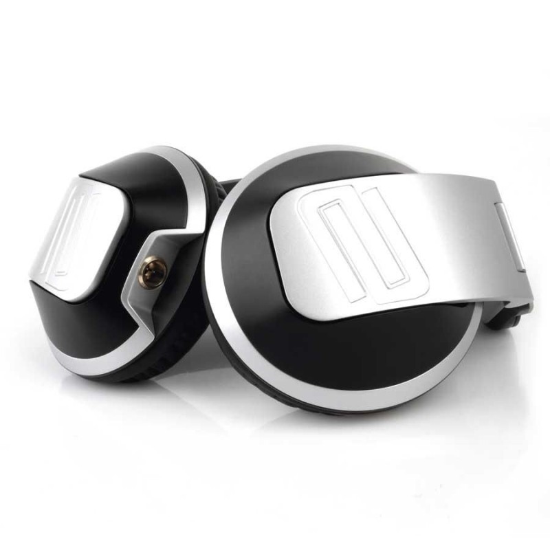 Reloop RHP-20 Knight