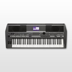 YAMAHA PSR-S670