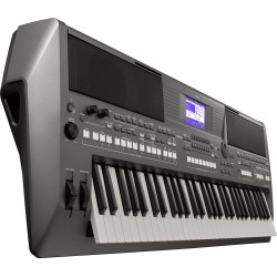 YAMAHA PSR-S670