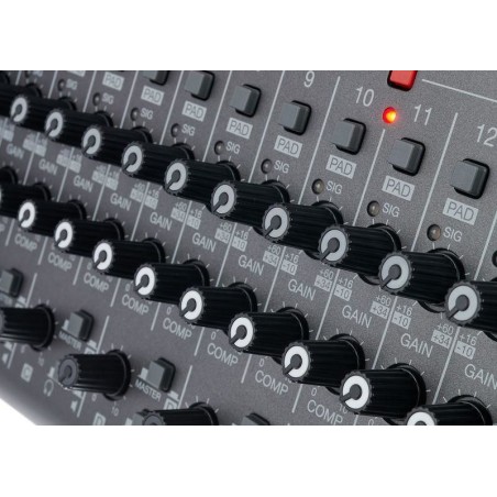 ZOOM LiveTrak L-20R