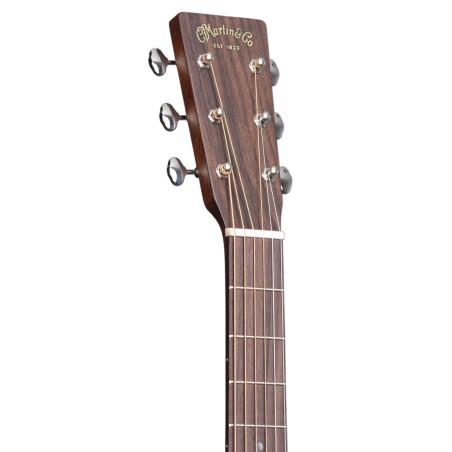 Martin D-18