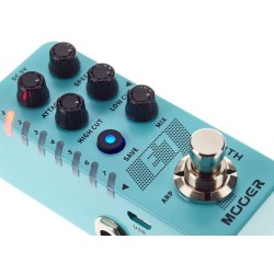 Mooer E7 Polyphonic Guitar Synth