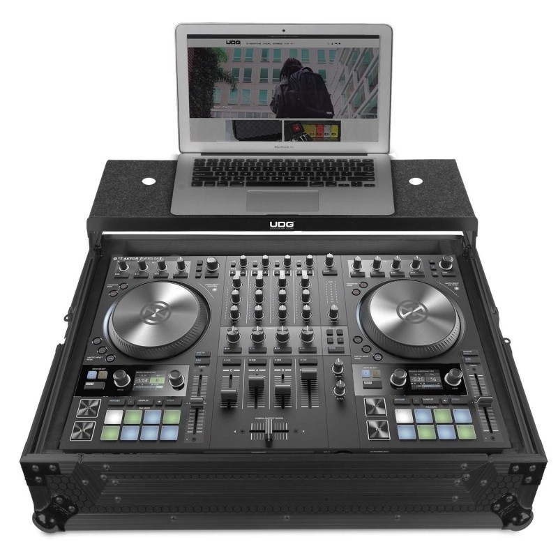 UDG U91064BL Ultimate Flight Case NI Traktor Kontrol S4 MK3 BLK Plus