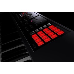 Roland FA-07 Workstation