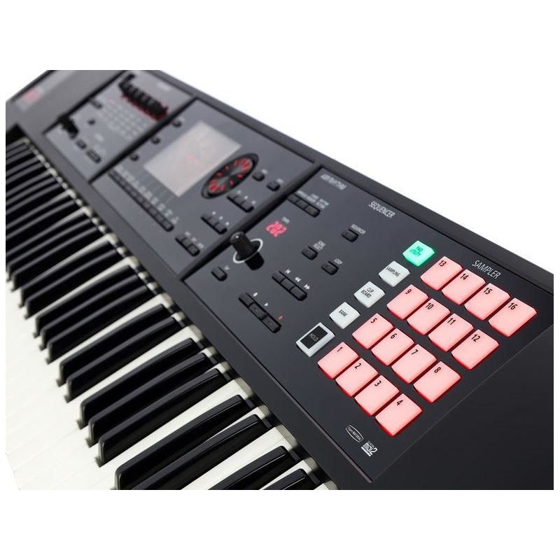 Roland FA-07 Workstation