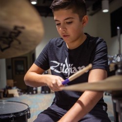 Zildjian Youth Logo Medium Black
