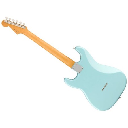 Fender Noventa Stratocaster Maple Fingerboard Daphne Blue