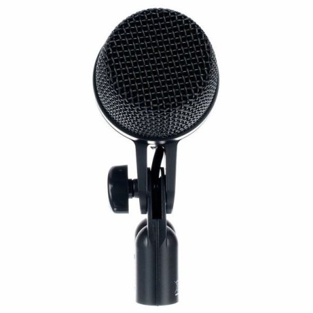 AKG P2
