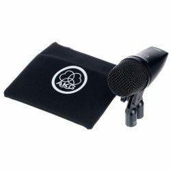 AKG P2