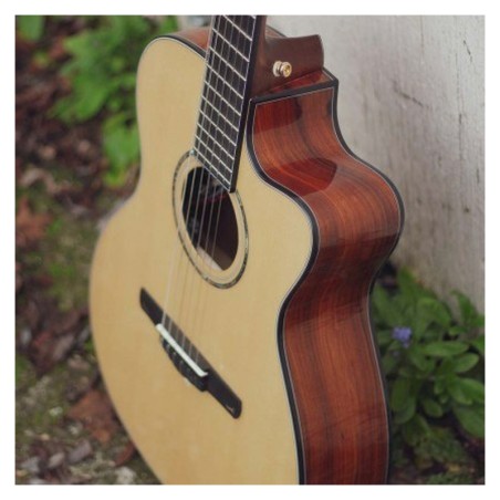 Cort Gold-OC8 Nylon Natural Gloss