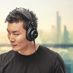 Akg K275