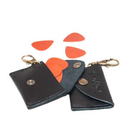 RightOn Straps Keychain Pick Holder Black