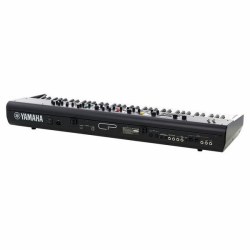 YAMAHA CP73