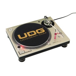 UDG U9935 Ultimate Slipmat Set Black/Golden