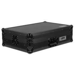 UDG U91064BL Ultimate Flight Case NI Traktor Kontrol S4 MK3 BLK Plus