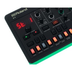 Roland S-1