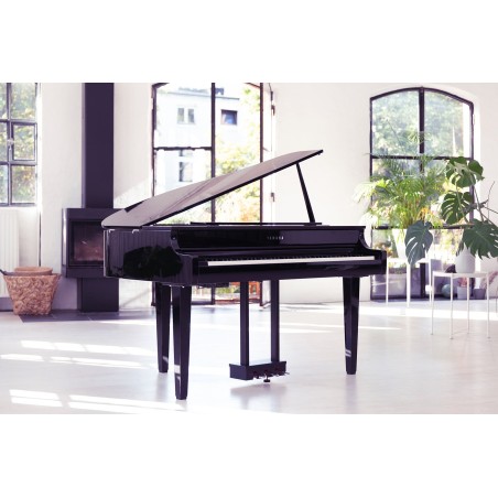YAMAHA Clavinova CLP-765 GP Polished Black