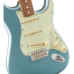 Fender Vintera '60s Stratocaster PF Ice Blue Metallic
