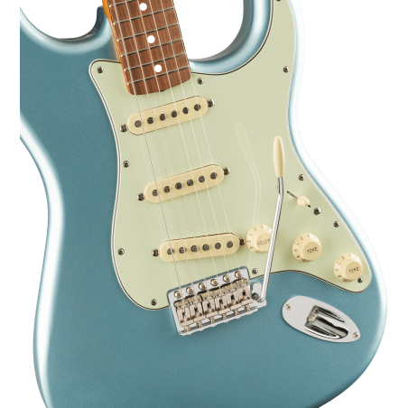 Fender Vintera '60s Stratocaster PF Ice Blue Metallic