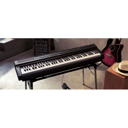 YAMAHA P-121B