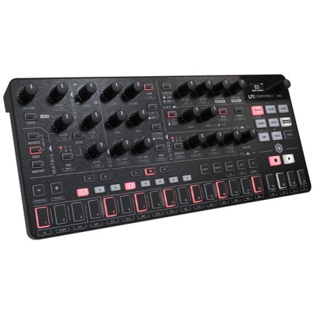 IK Multimedia Uno Synth Pro X