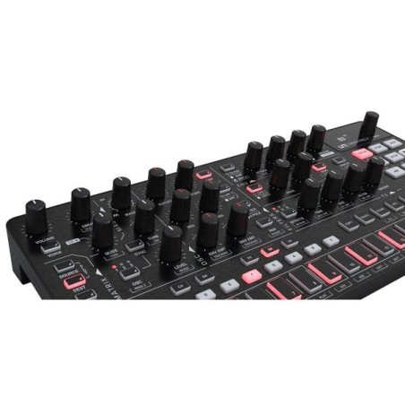 IK Multimedia Uno Synth Pro X
