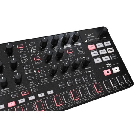 IK Multimedia Uno Synth Pro X