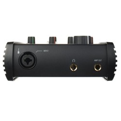 IK Multimedia Axe I/O One