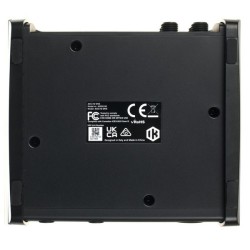IK Multimedia Axe I/O One