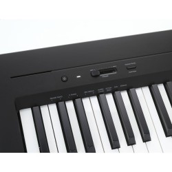 YAMAHA P145 Black