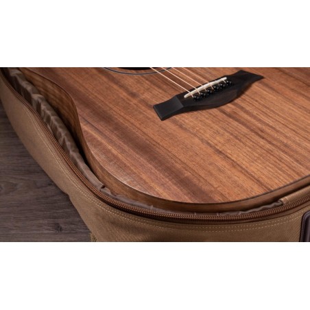 Taylor Big Baby Taylor BBTe Walnut
