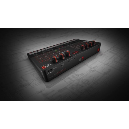 IK Multimedia Uno Synth