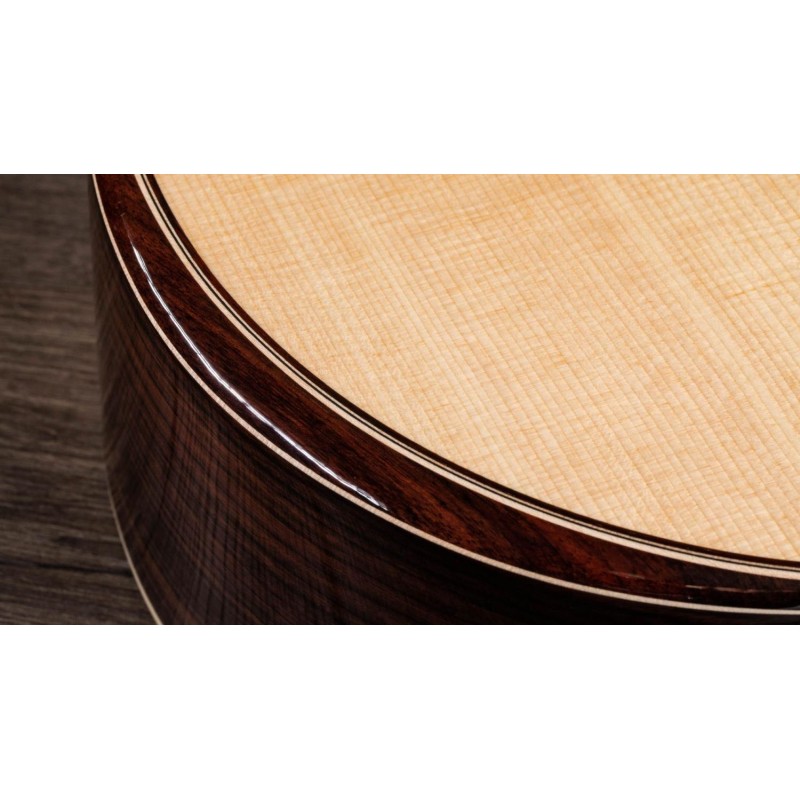 Taylor 814ce V-Class