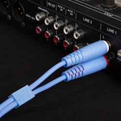 UDG U97003LB Ultimate Audio Cable Rca-Rca Straight Light Blue