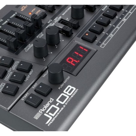 Roland JD-08
