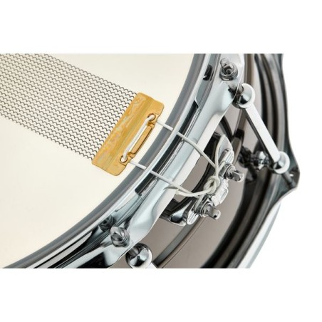 Ludwig Universal Black 14"x6.5" LU6514C