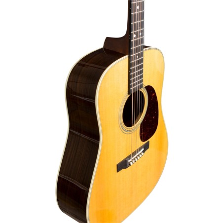Martin D-28 (2025)
