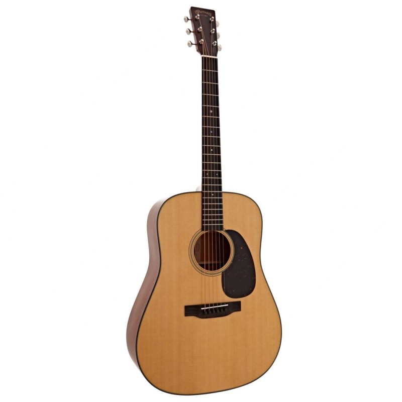 Martin D-18 (2025)