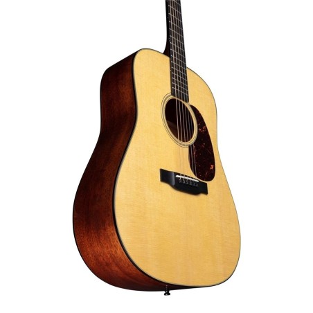 Martin D-18 (2025)