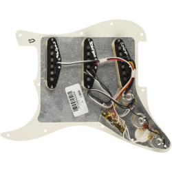 Fender Pre-Wired Strat Pickguard Tex-Mex SSS PG