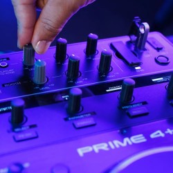 DENON DJ Prime 4+ (plus)