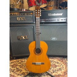 YAMAHA C40  (USATO)