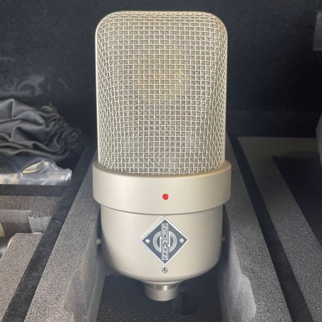 NEUMANN. BERLIN M 49 (USATO)
