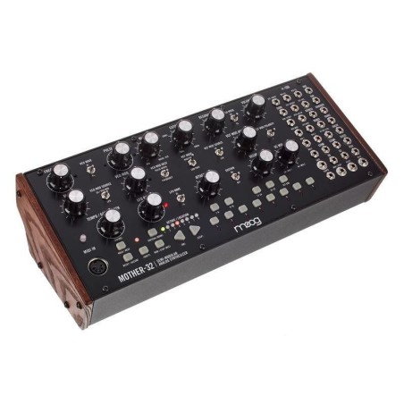 Moog Mother-32